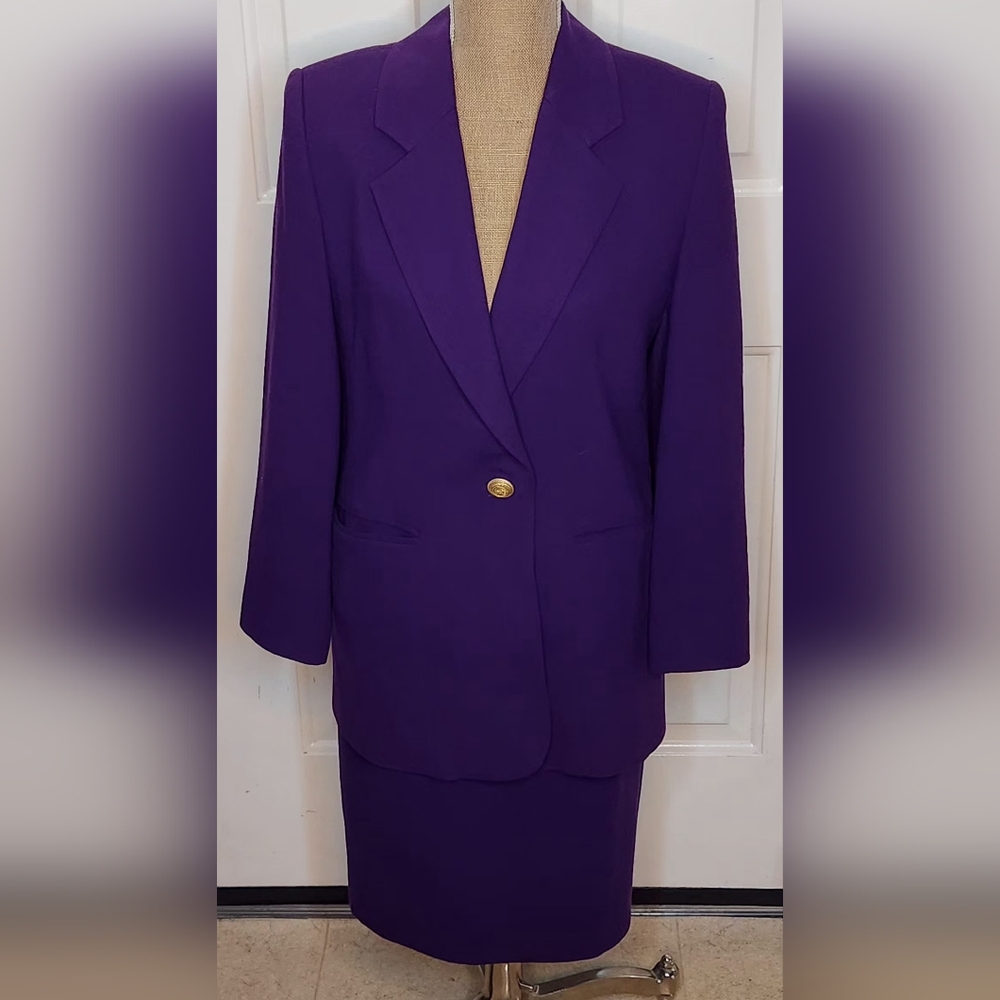 Vintage Harlan Chic Purple Women's Blazer & Skirt Set
